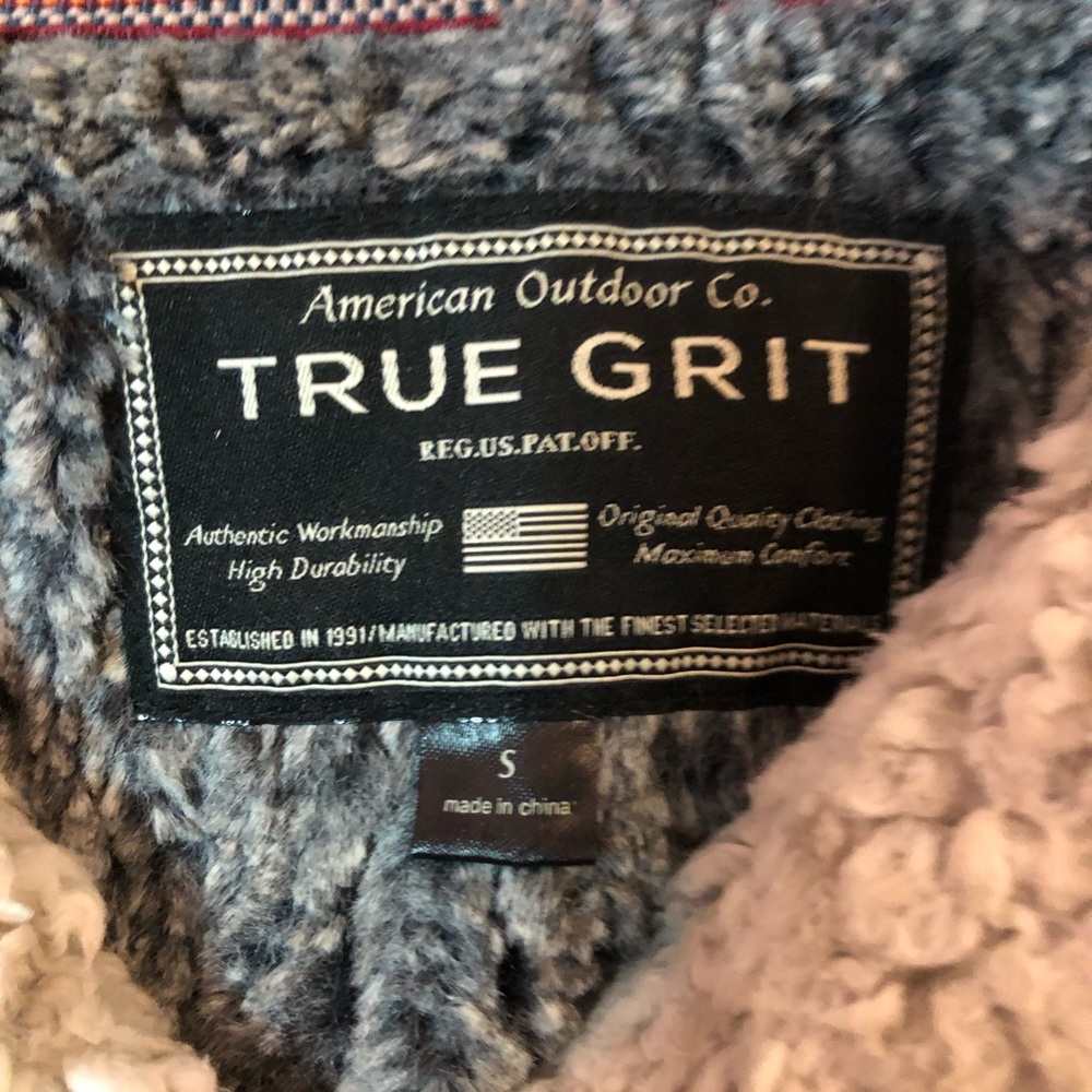 True Grit pullover - Picture 2 of 2